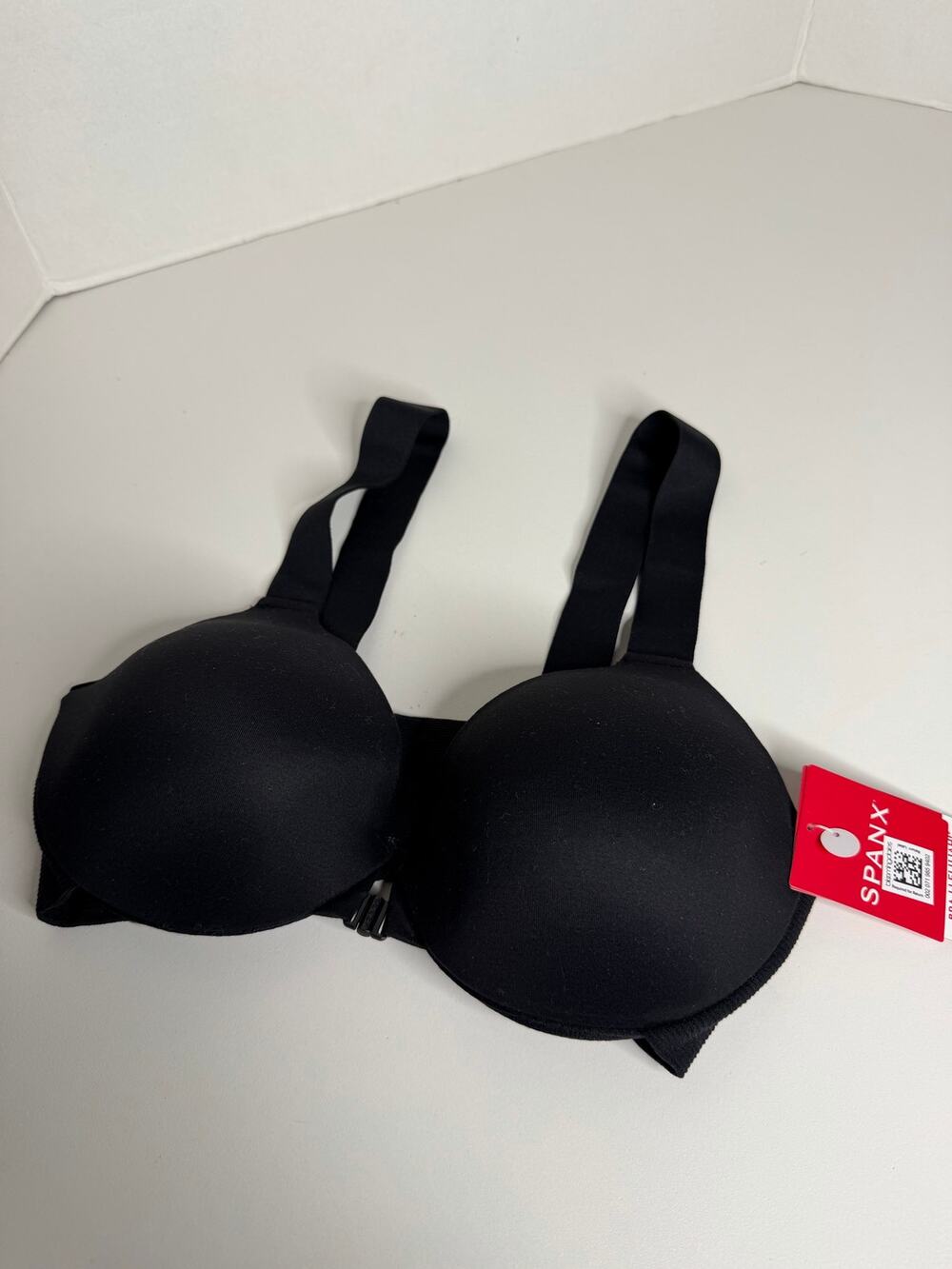 NEW SPANX 34B Full Coverage Black Bra